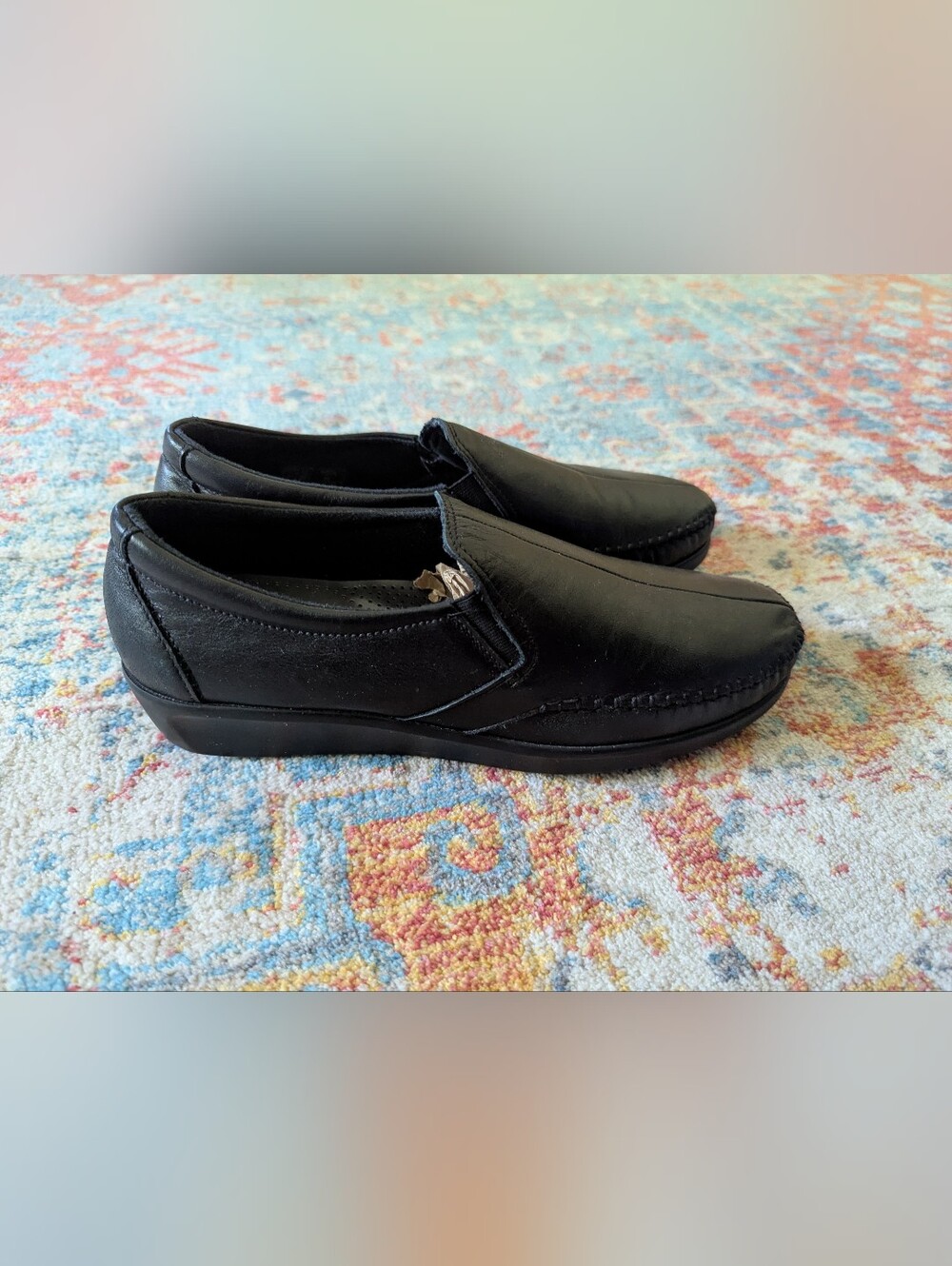SAS Women's 10.5 M Dream Slip-On Black Leather Loafers Comfort Shoes